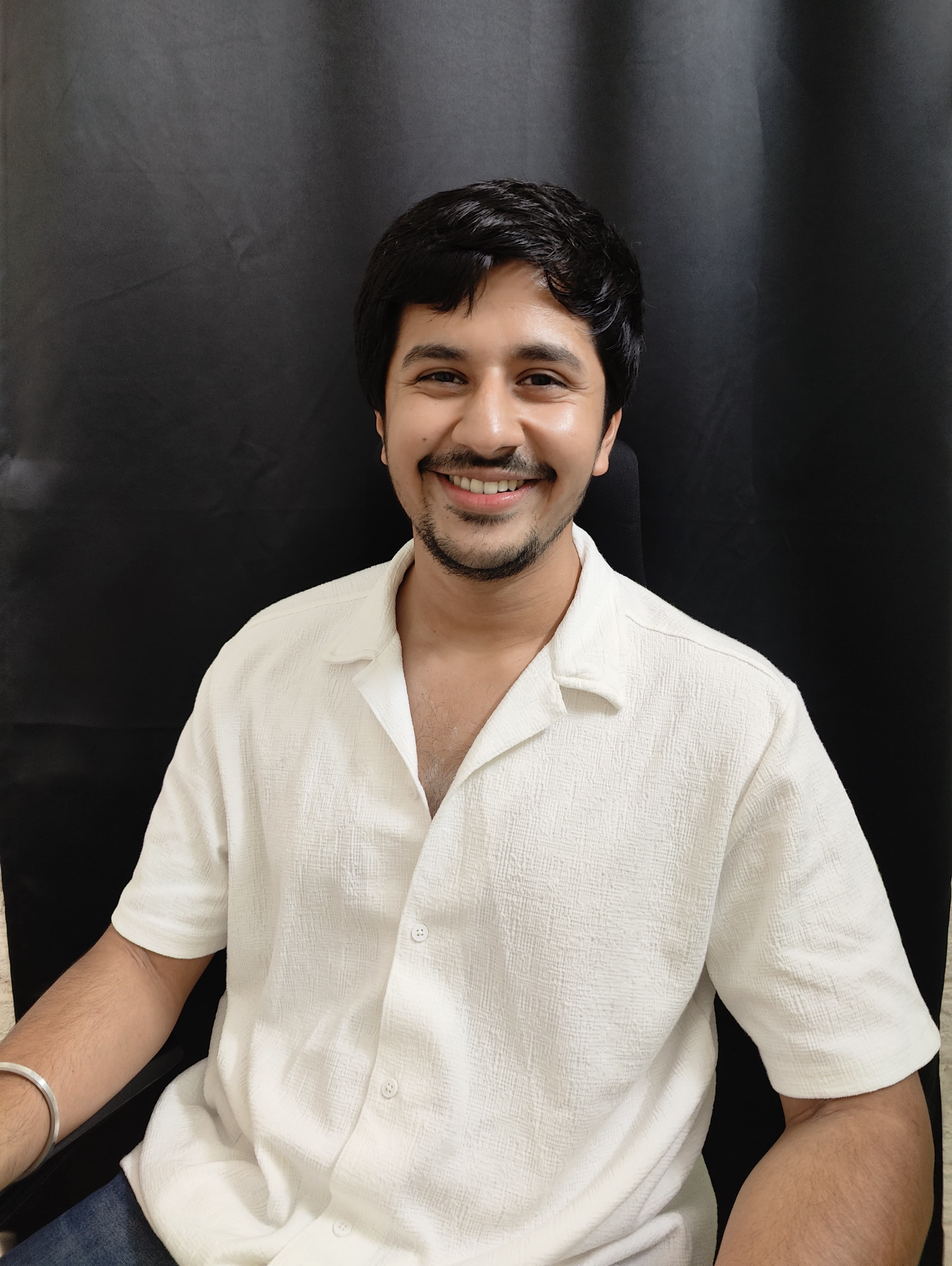 Shreyansh Nayak professional video editor and motion graphics specialist